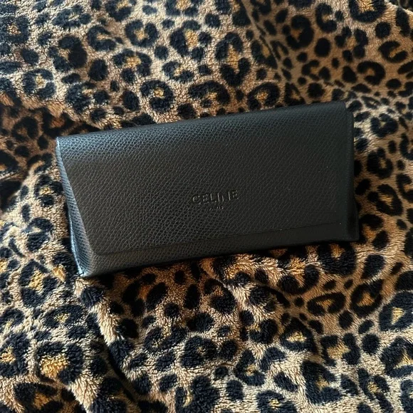 Like New Celine Paris studded sunglasses - Picture 4 of 11